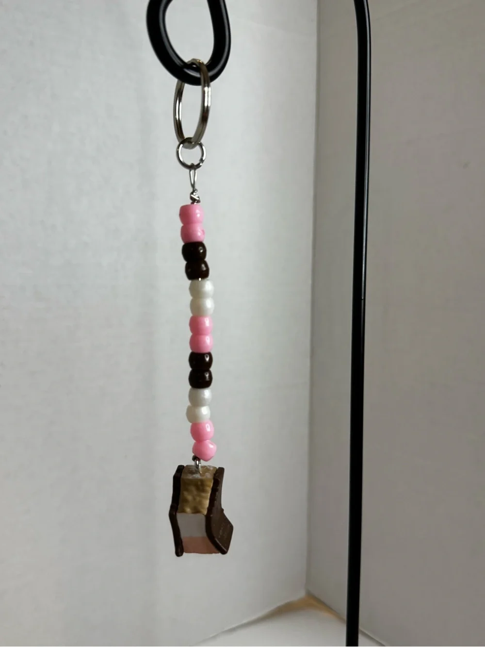 Shopkins Ice Cream Sandwich Beaded Key & Card Holder - Pink, Brown, White